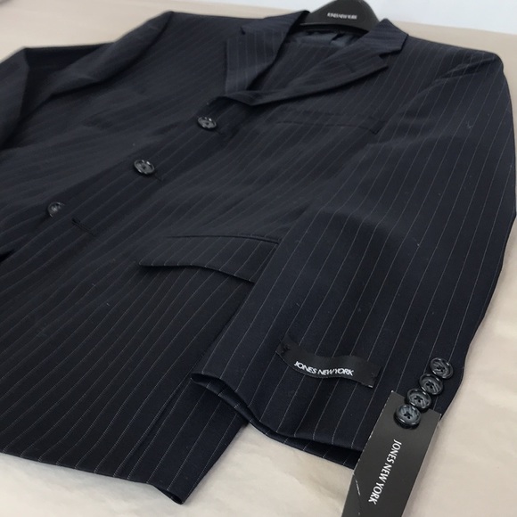 Jones New York 2 pc Suit - Picture 4 of 9